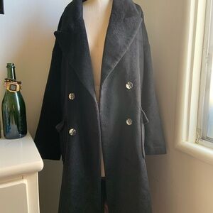 Chic Black Double-Breasted Coat